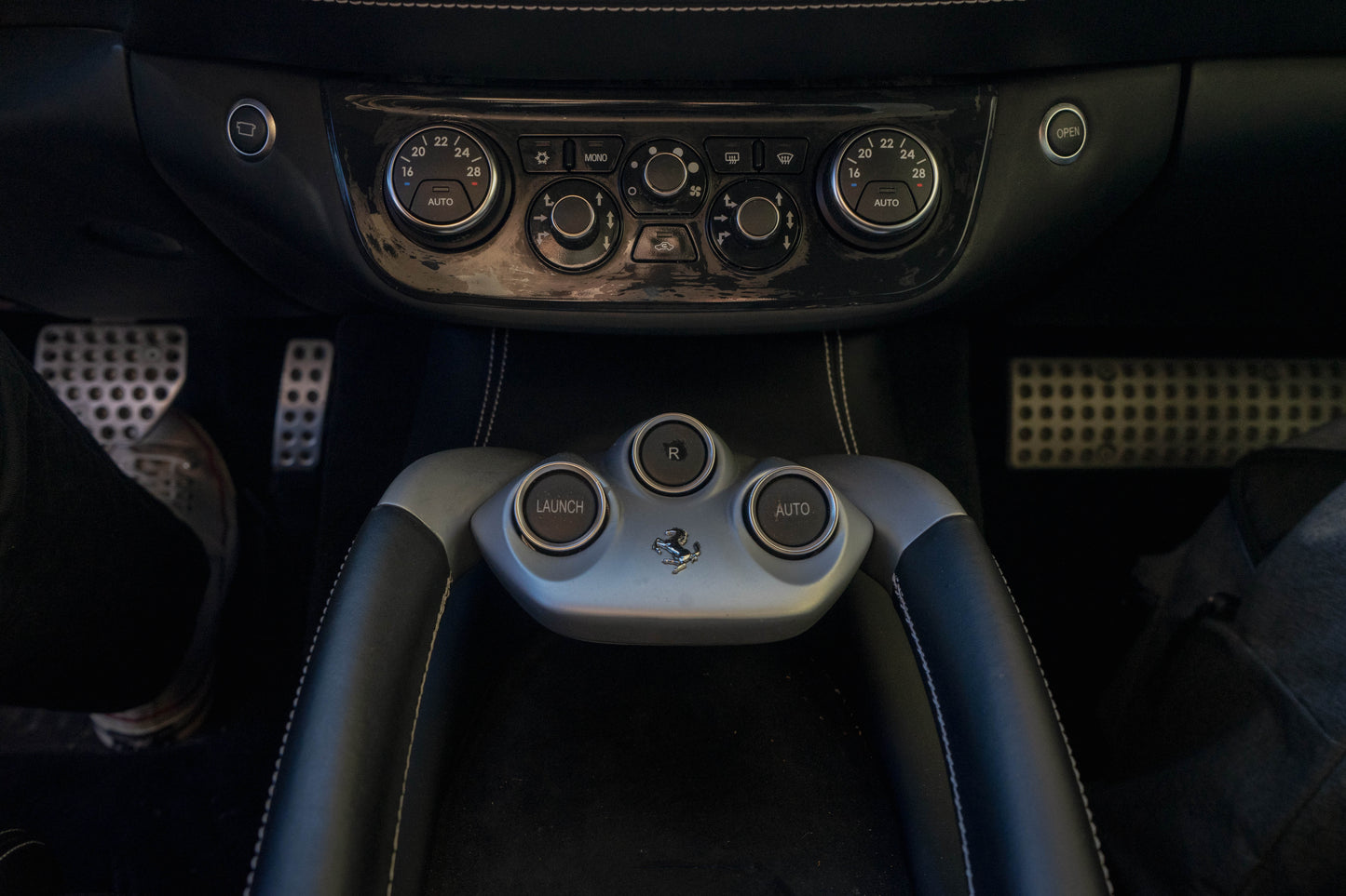 FERRARI FF
