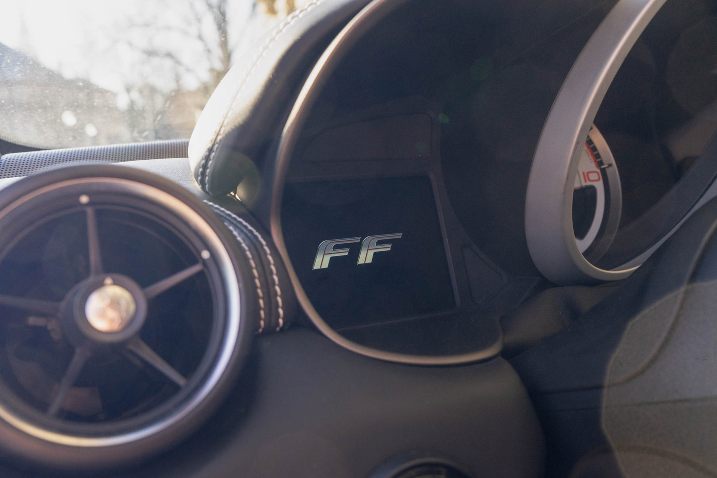 FERRARI FF