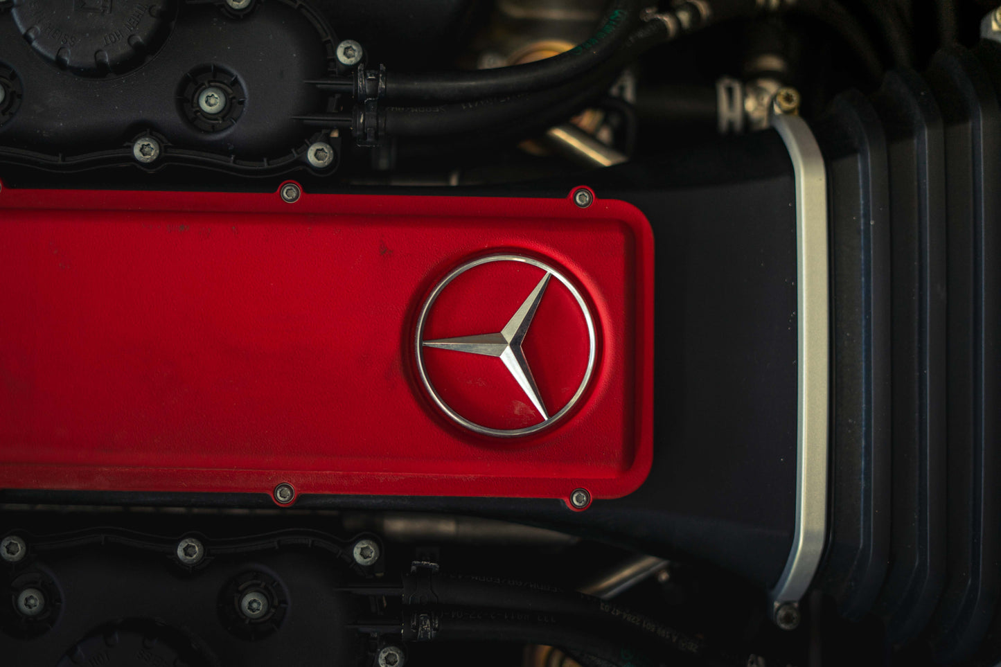 MERCEDES-BENZ / MCLAREN SLR
