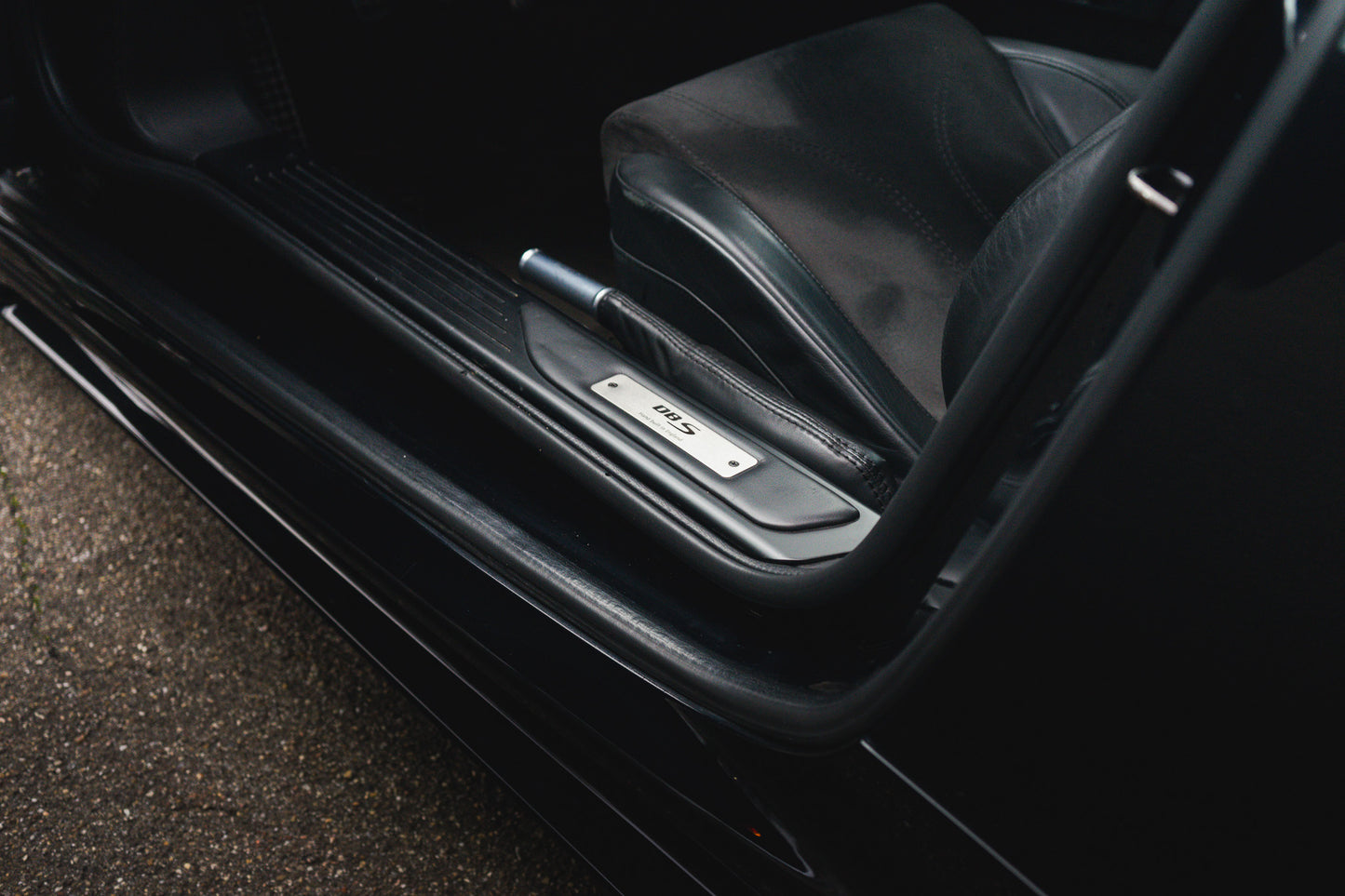 ASTON MARTIN DBS "Manual Gearbox"