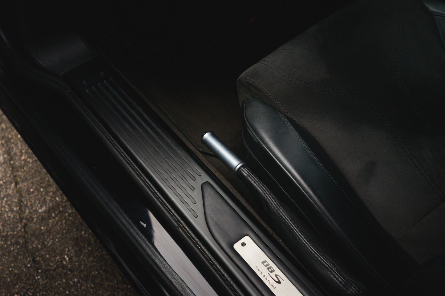 ASTON MARTIN DBS "Manual Gearbox"
