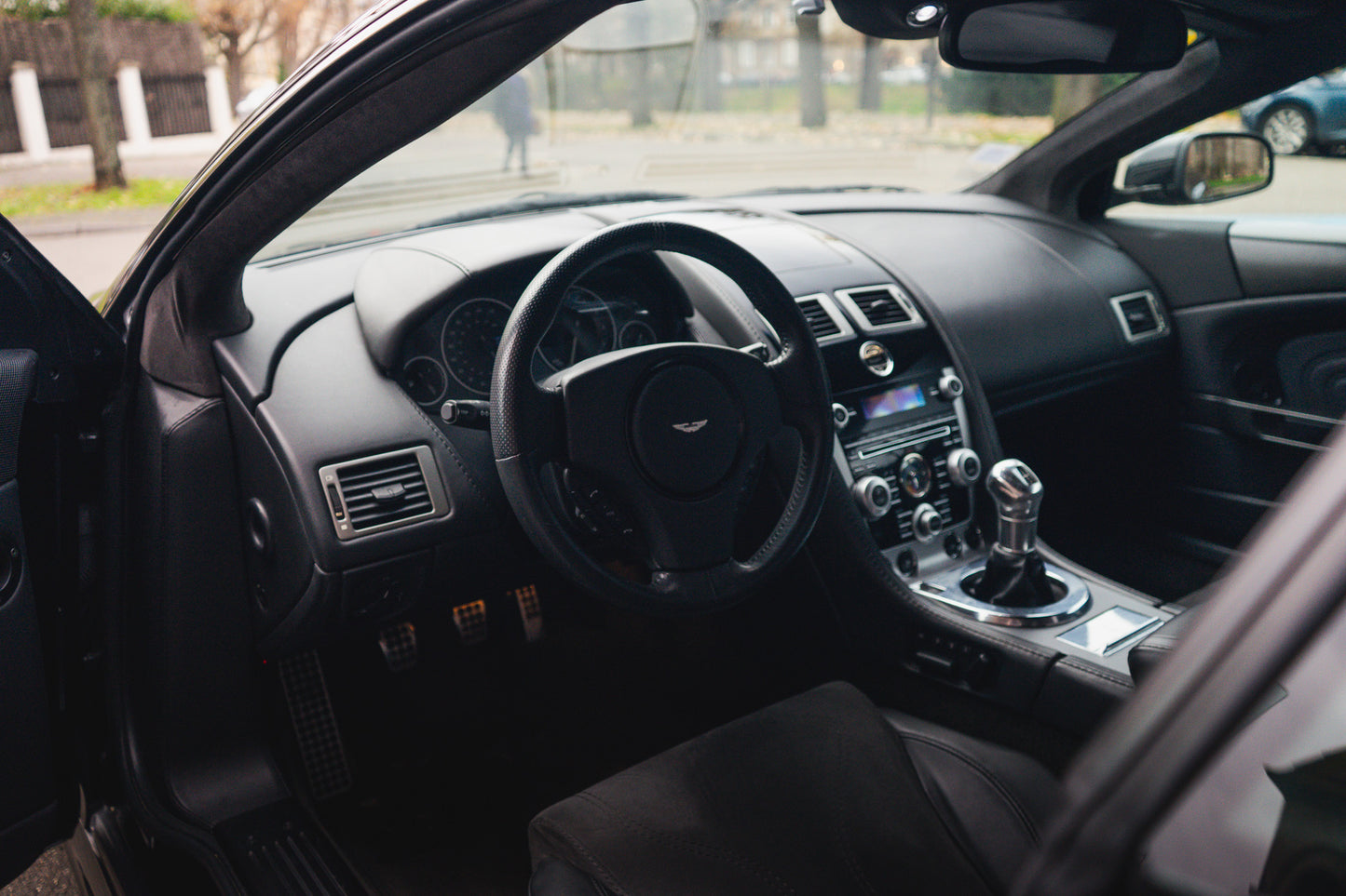 ASTON MARTIN DBS "Manual Gearbox"