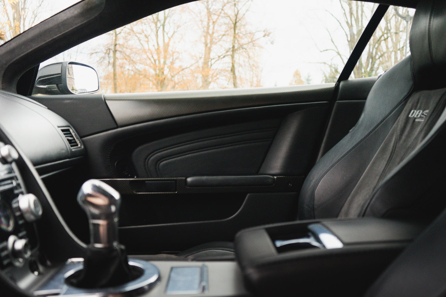 ASTON MARTIN DBS "Manual Gearbox"