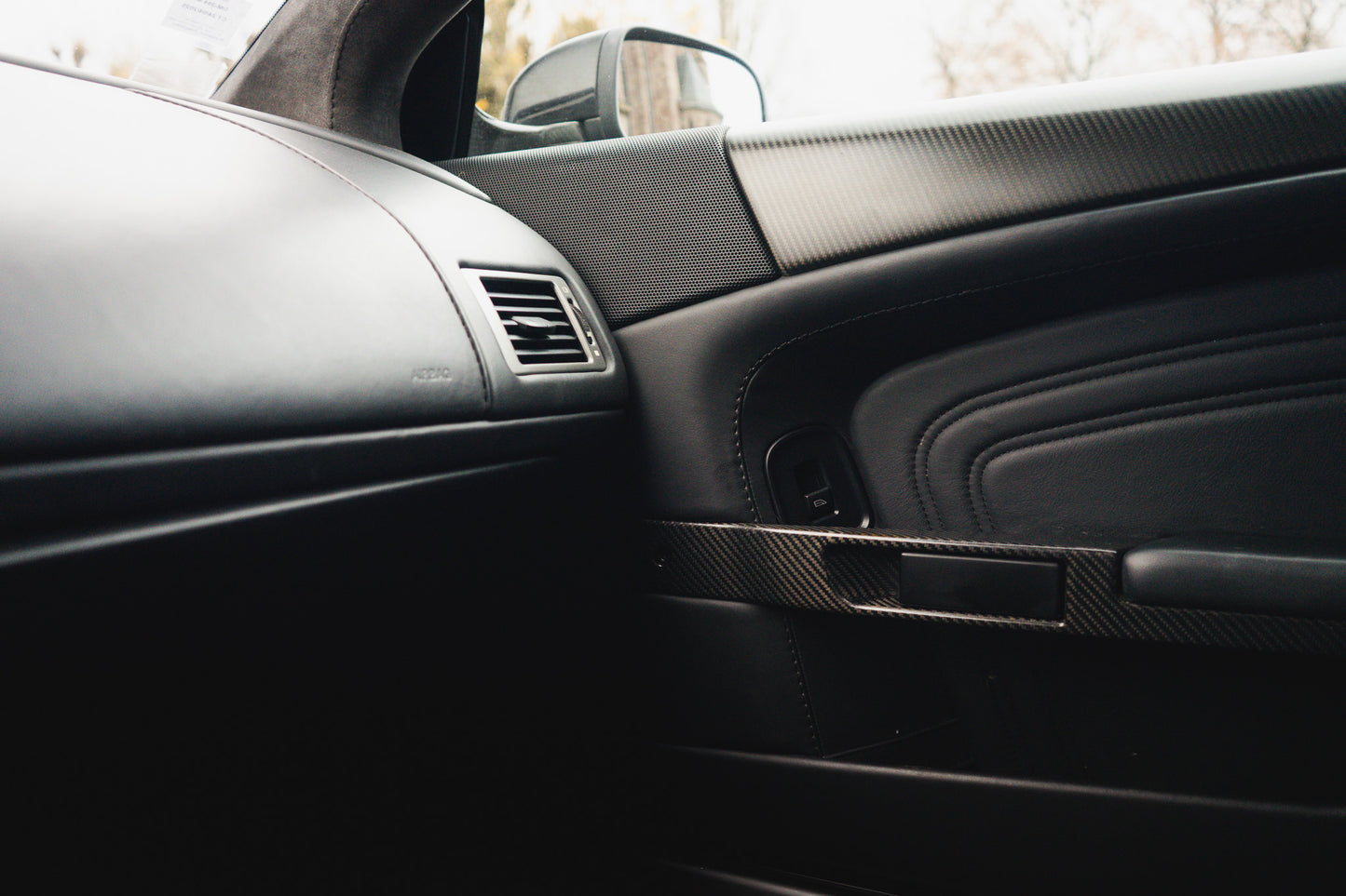 ASTON MARTIN DBS "Manual Gearbox"