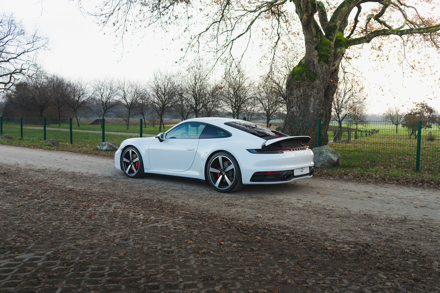 PORSCHE 992 CARRERA 4S