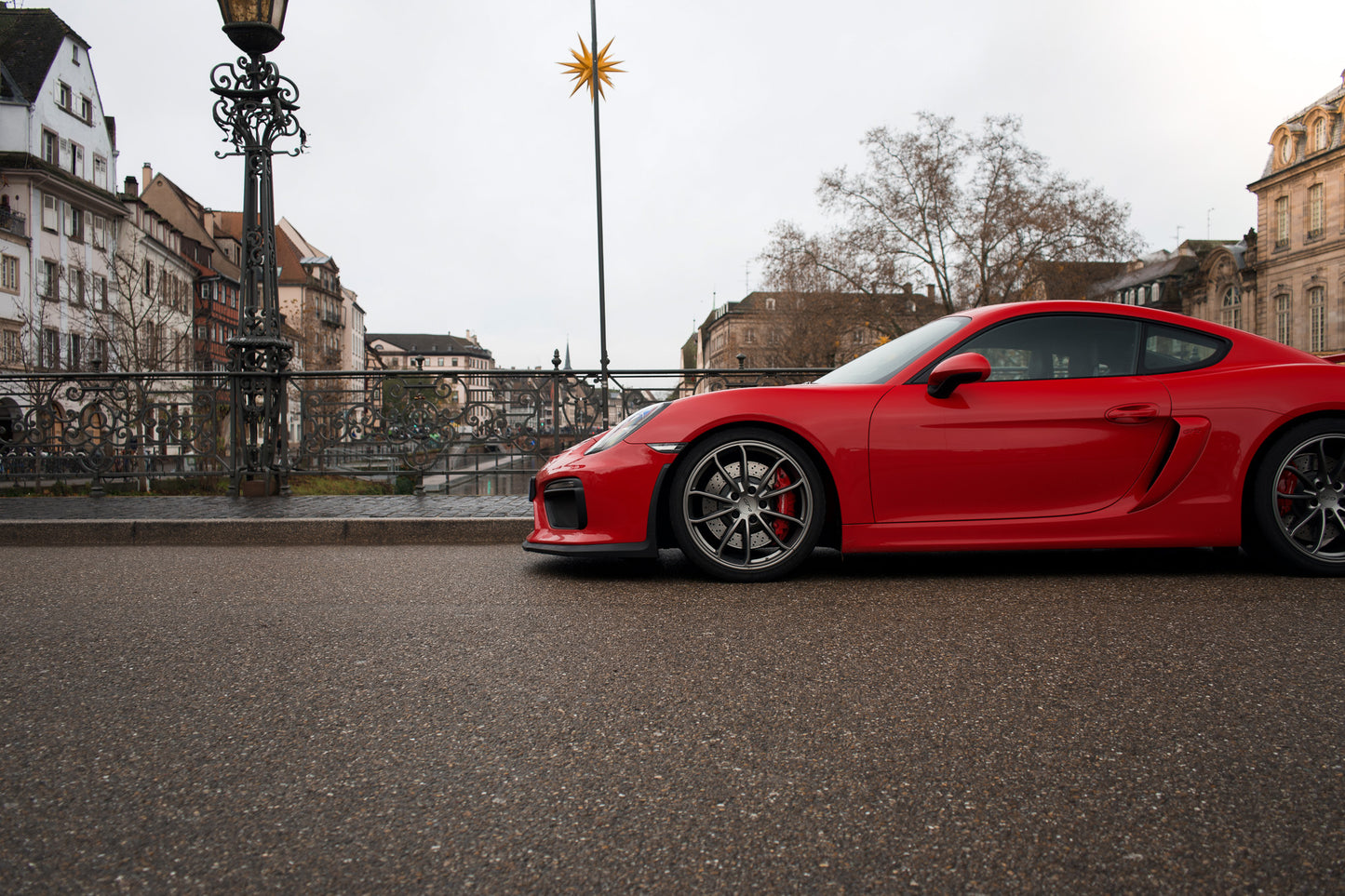 PORSCHE 981 CAYMAN GT4