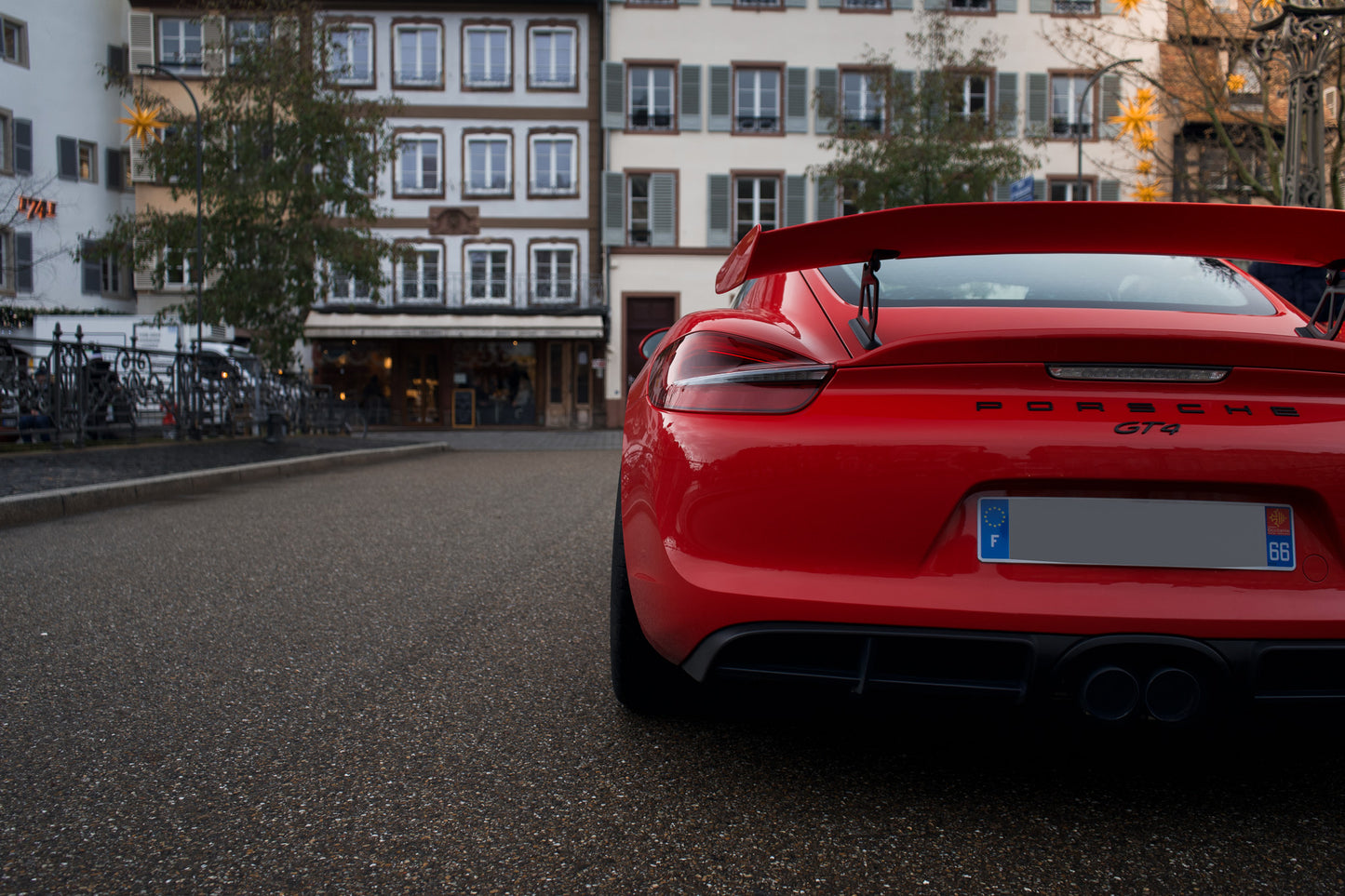 PORSCHE 981 CAYMAN GT4