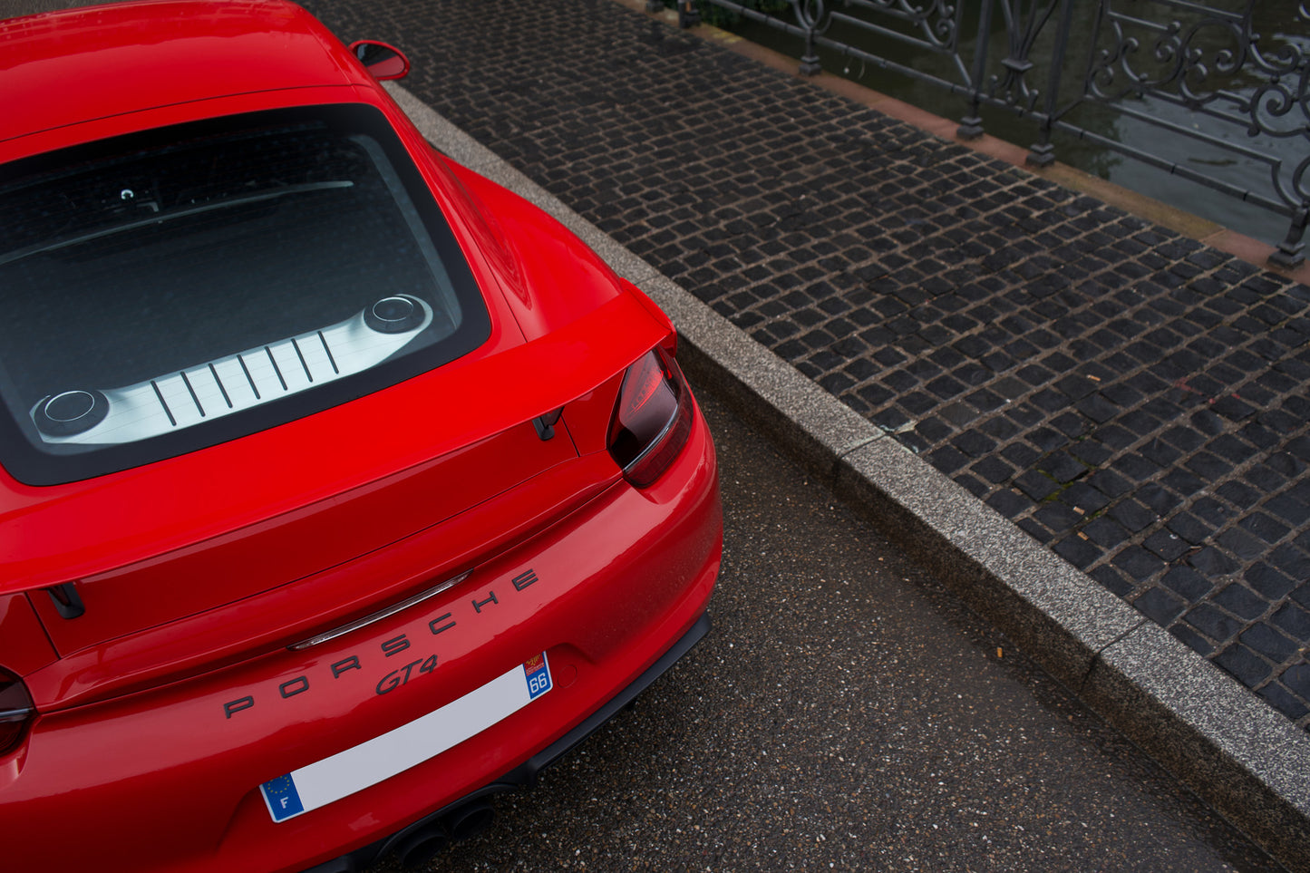 PORSCHE 981 CAYMAN GT4