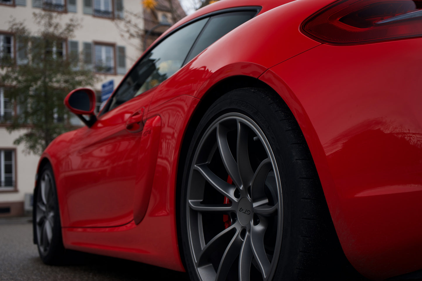 PORSCHE 981 CAYMAN GT4
