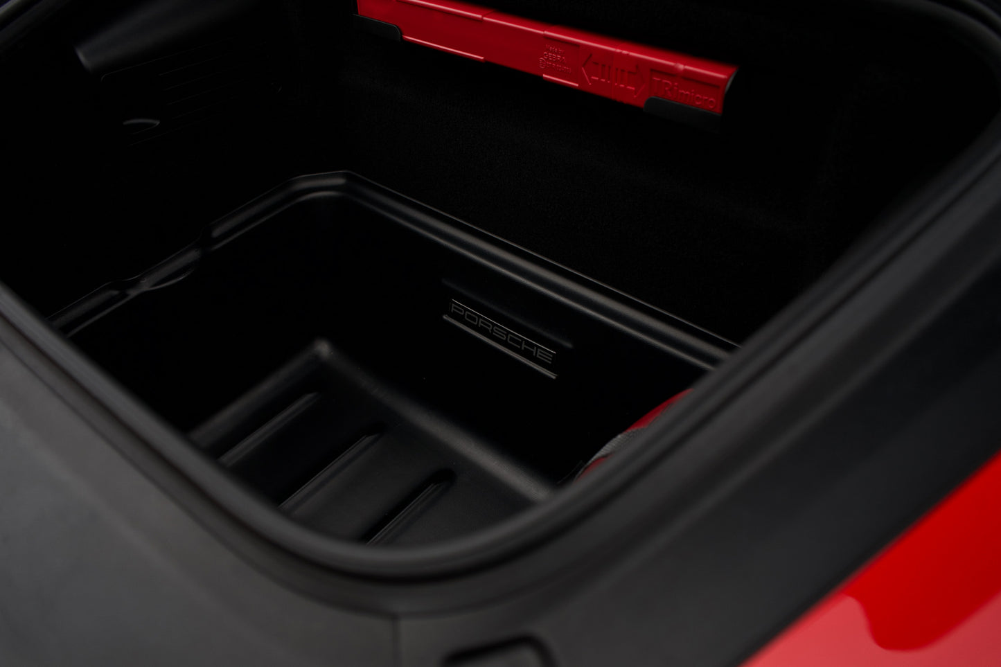 PORSCHE 981 CAYMAN GT4
