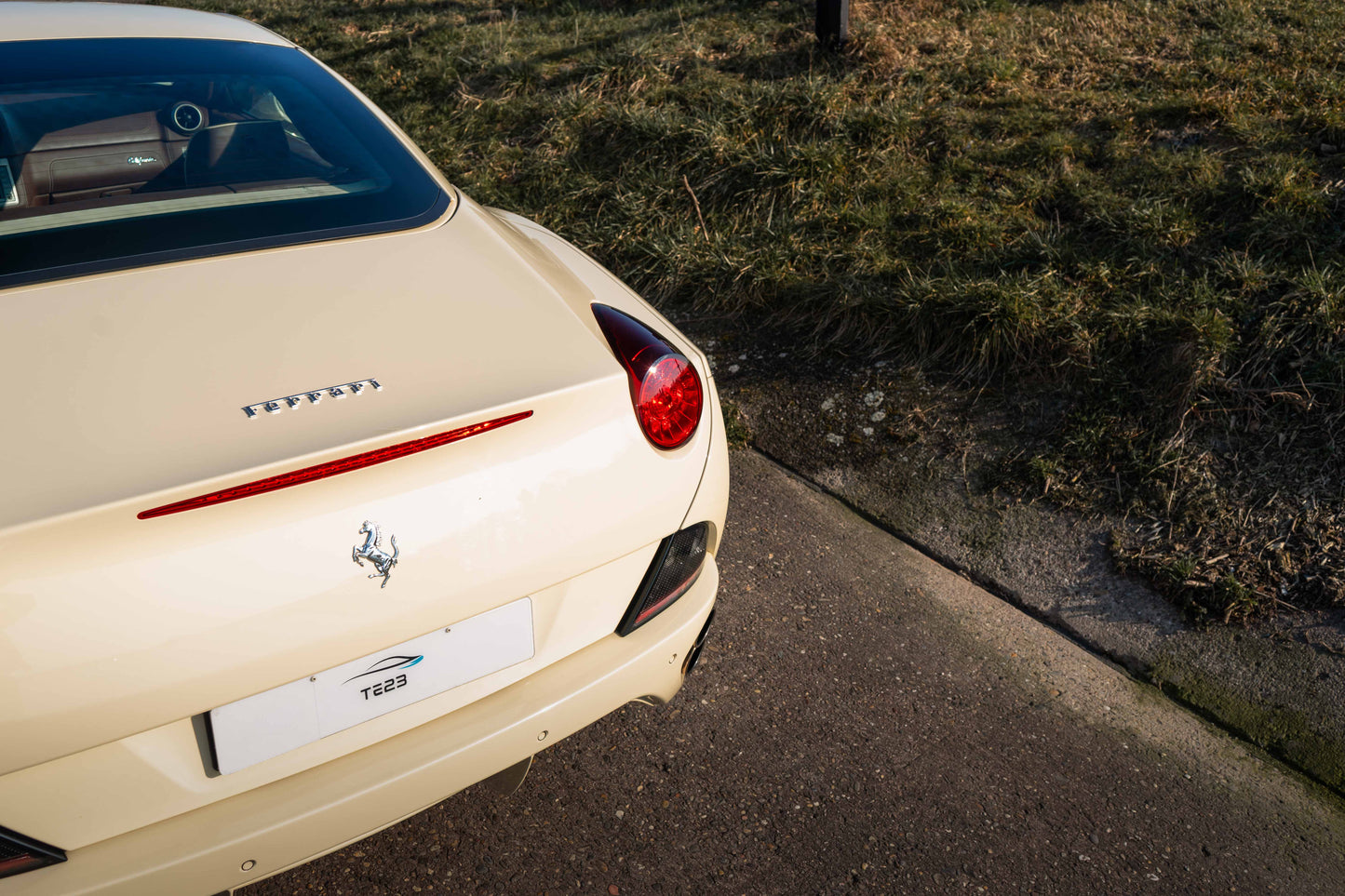 FERRARI CALIFORNIA