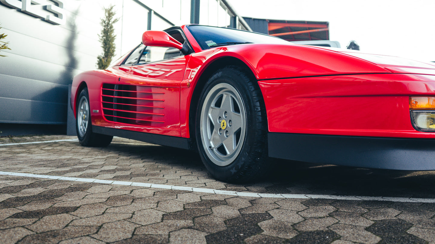 FERRARI TESTAROSSA "3,758 KM"