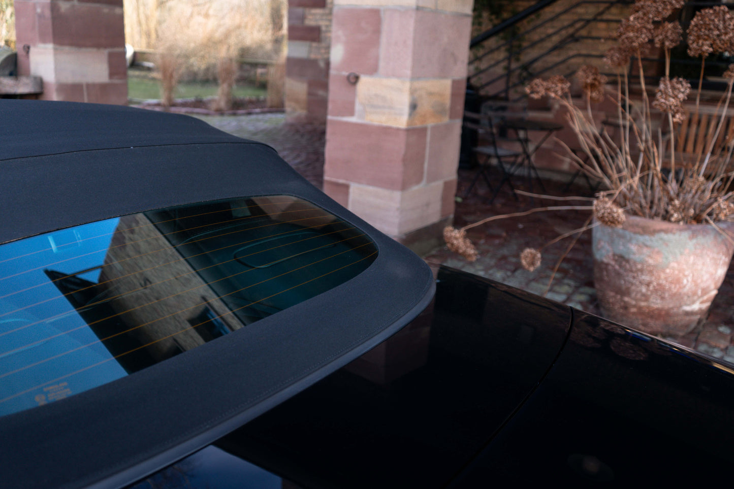 ASTON MARTIN V8 VANTAGE ROADSTER „Schaltgetriebe“