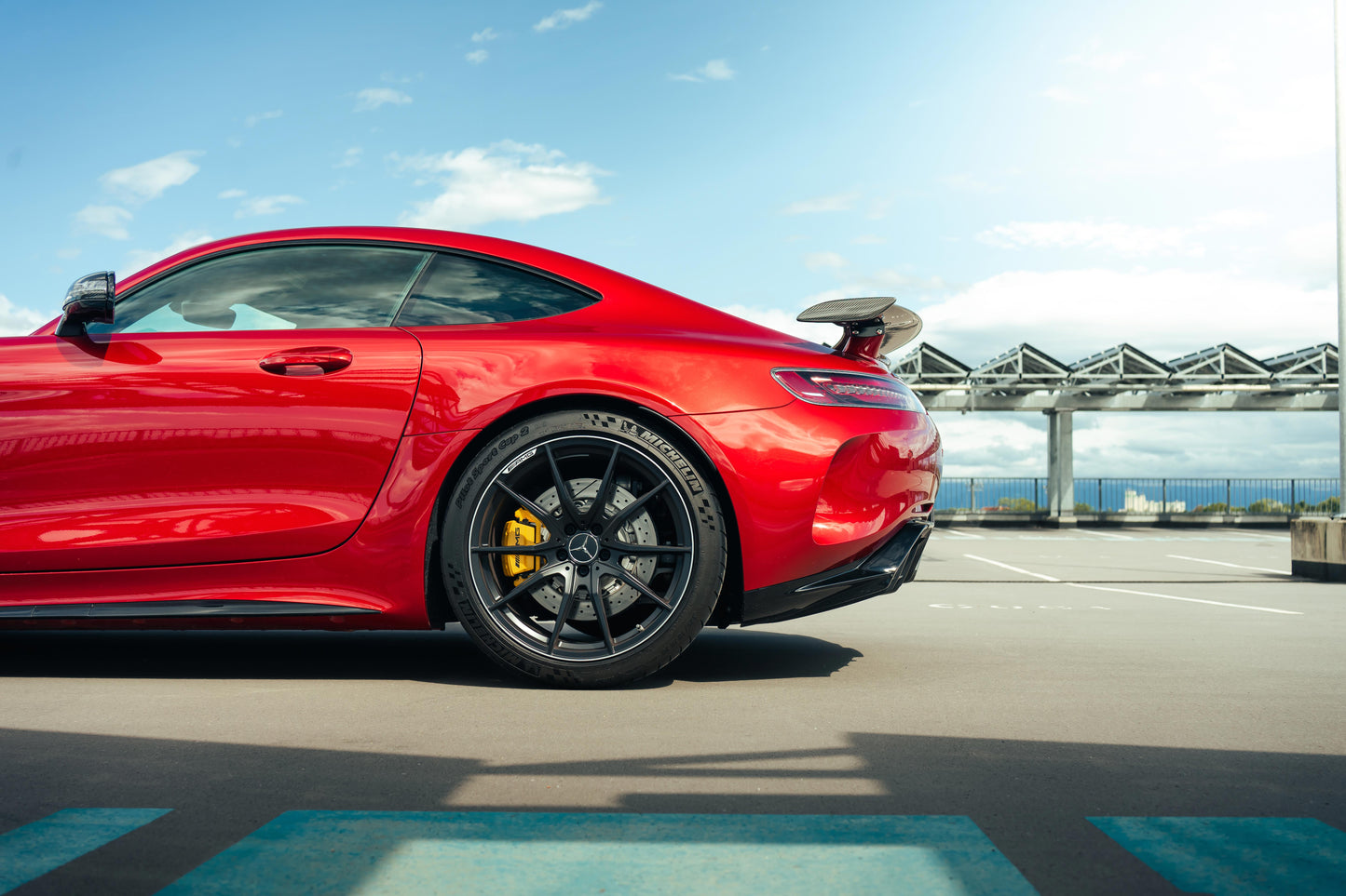 MERCEDES AMG GTR
