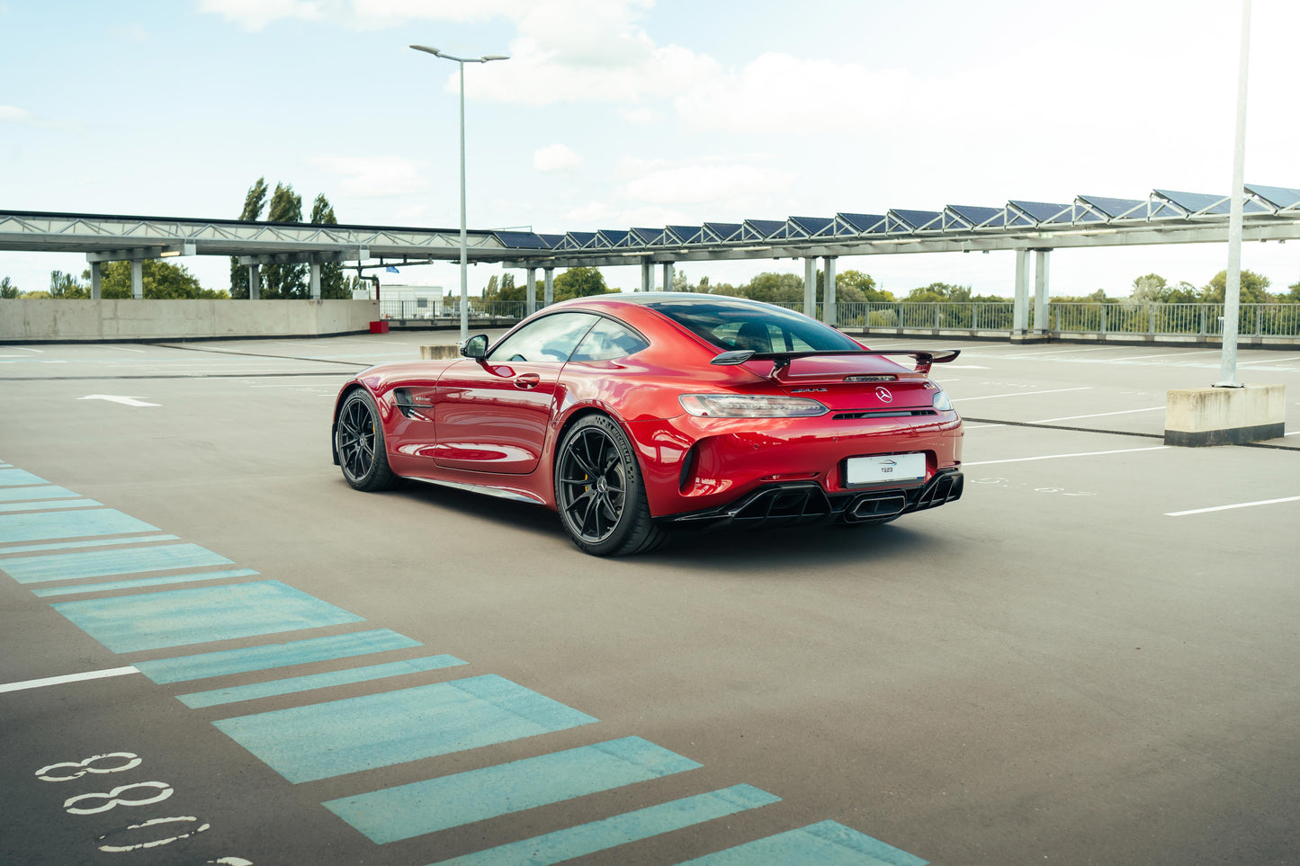 MERCEDES AMG GTR