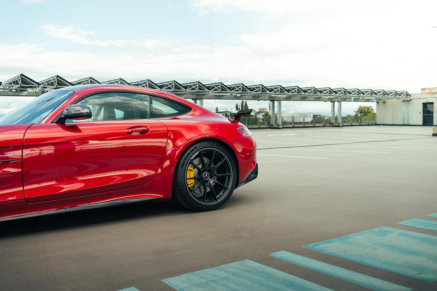 MERCEDES AMG GTR