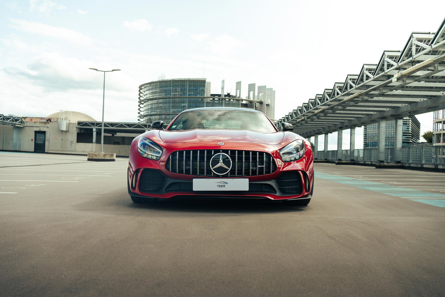 MERCEDES AMG GTR