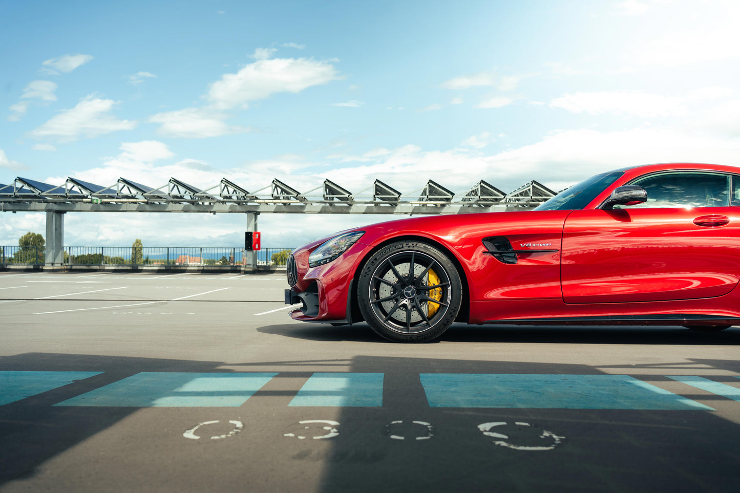 MERCEDES AMG GTR