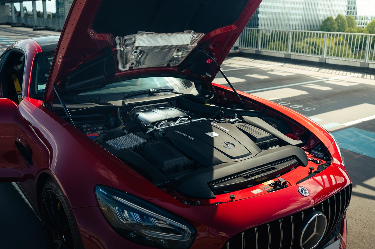 MERCEDES AMG GTR