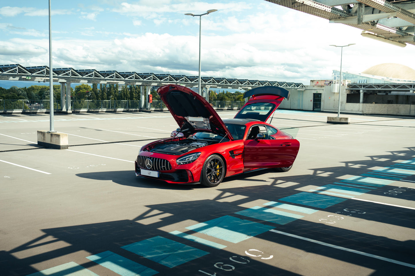 MERCEDES AMG GTR