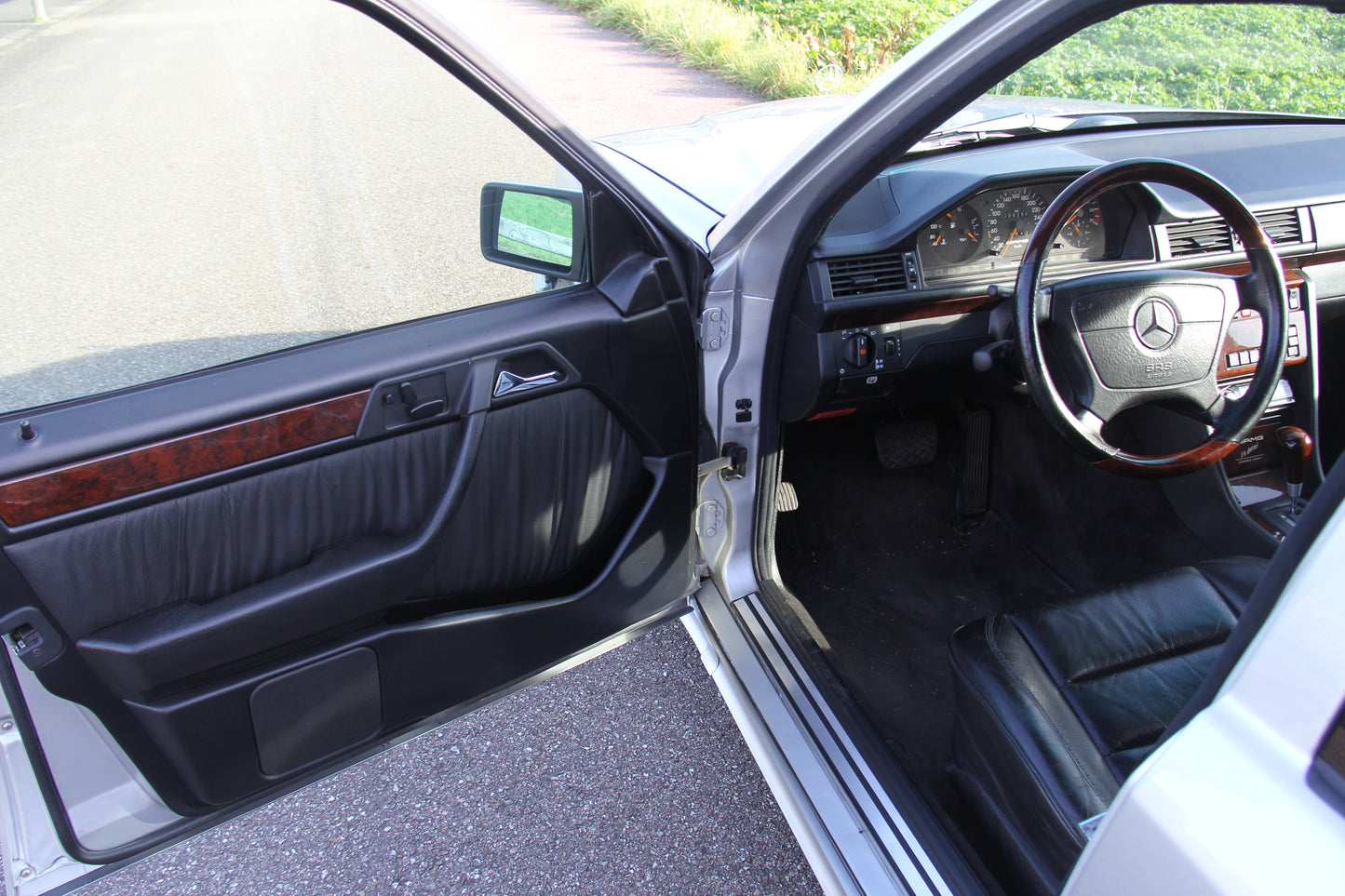 MERCEDES BENZ AMG CLASSE E 420 1995