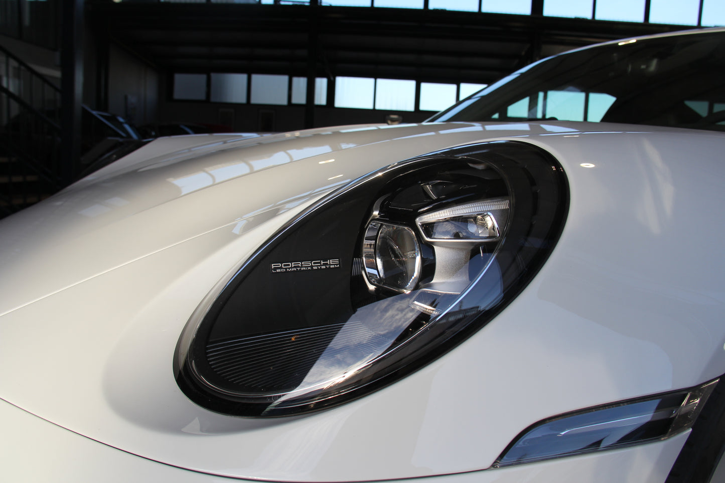 PORSCHE 992 CARRERA 4S