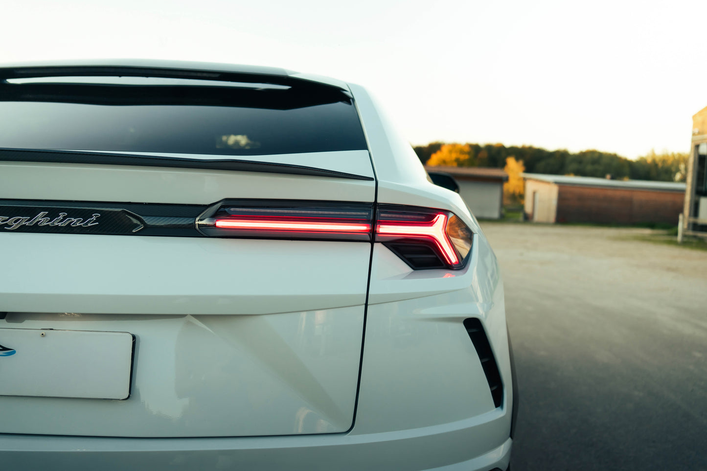 LAMBORGHINI URUS FULL CARBON Milltek