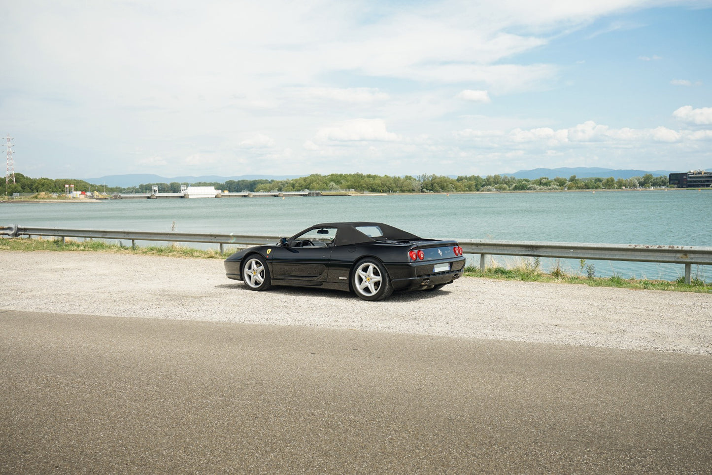 FERRARI F355 SPIDER