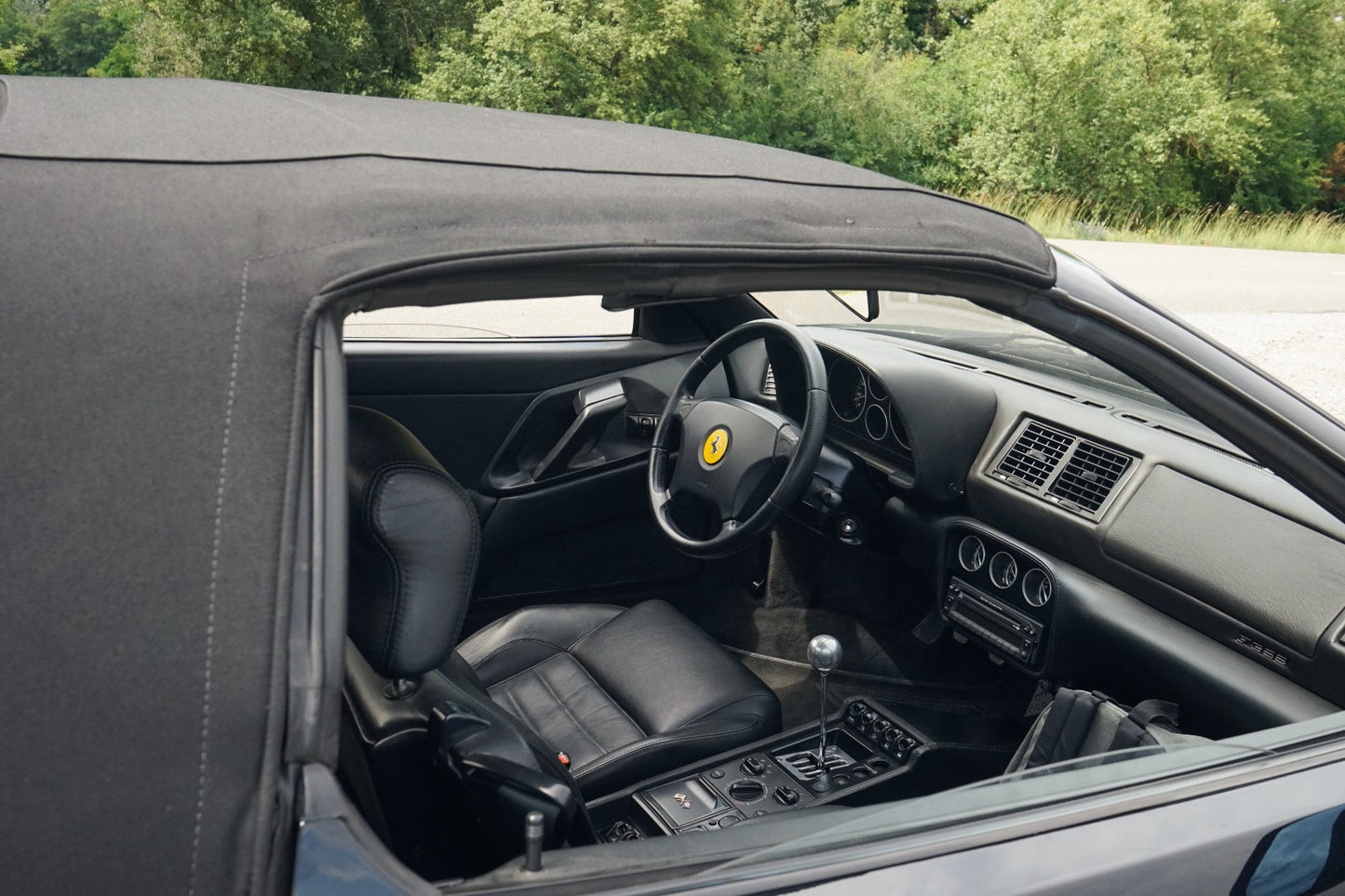 FERRARI F355 SPIDER