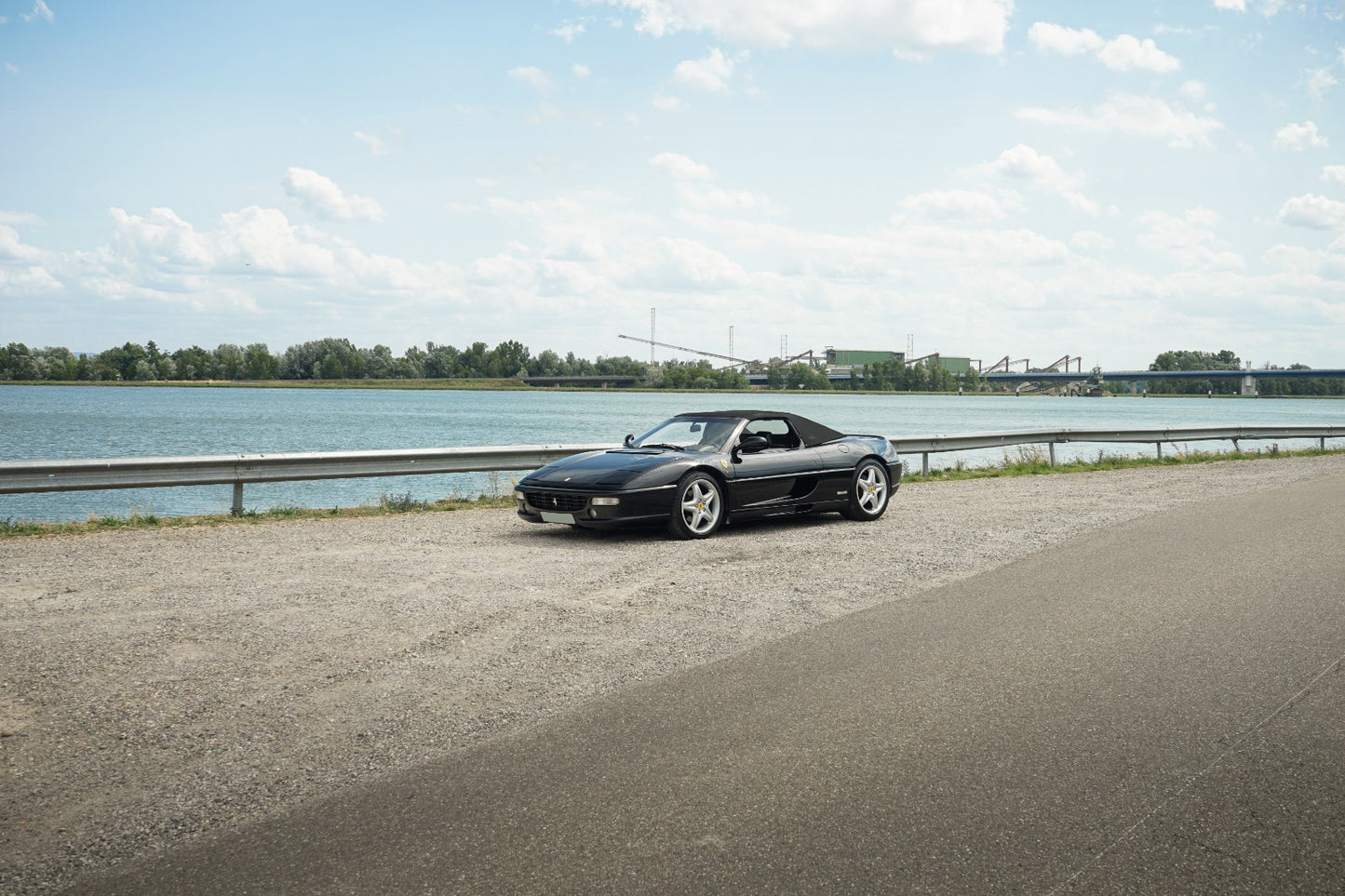 FERRARI F355 SPIDER