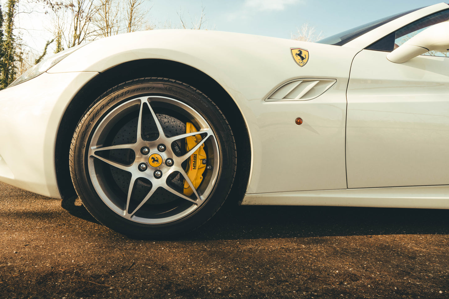 FERRARI California