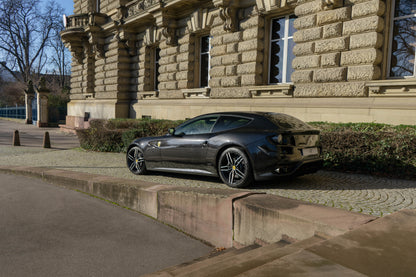 FERRARI FF