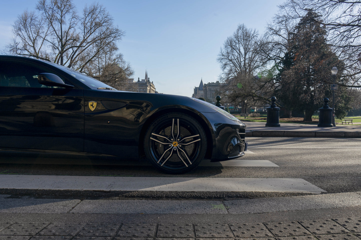 FERRARI FF