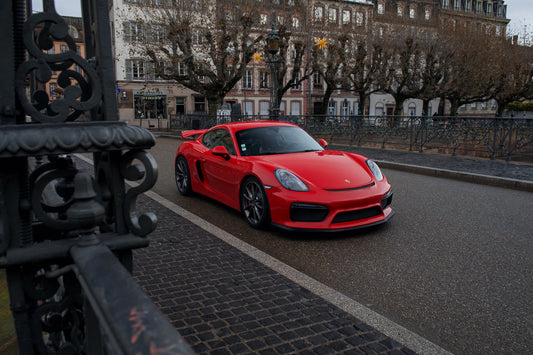 PORSCHE 981 CAYMAN GT4