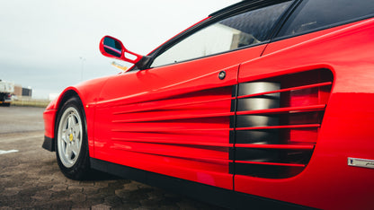 FERRARI TESTAROSSA „3.758 KM“