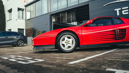 FERRARI TESTAROSSA „3.758 KM“