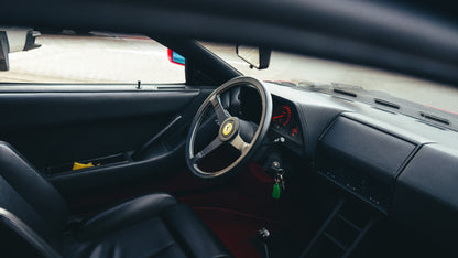 FERRARI TESTAROSSA „3.758 KM“