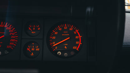 FERRARI TESTAROSSA „3.758 KM“