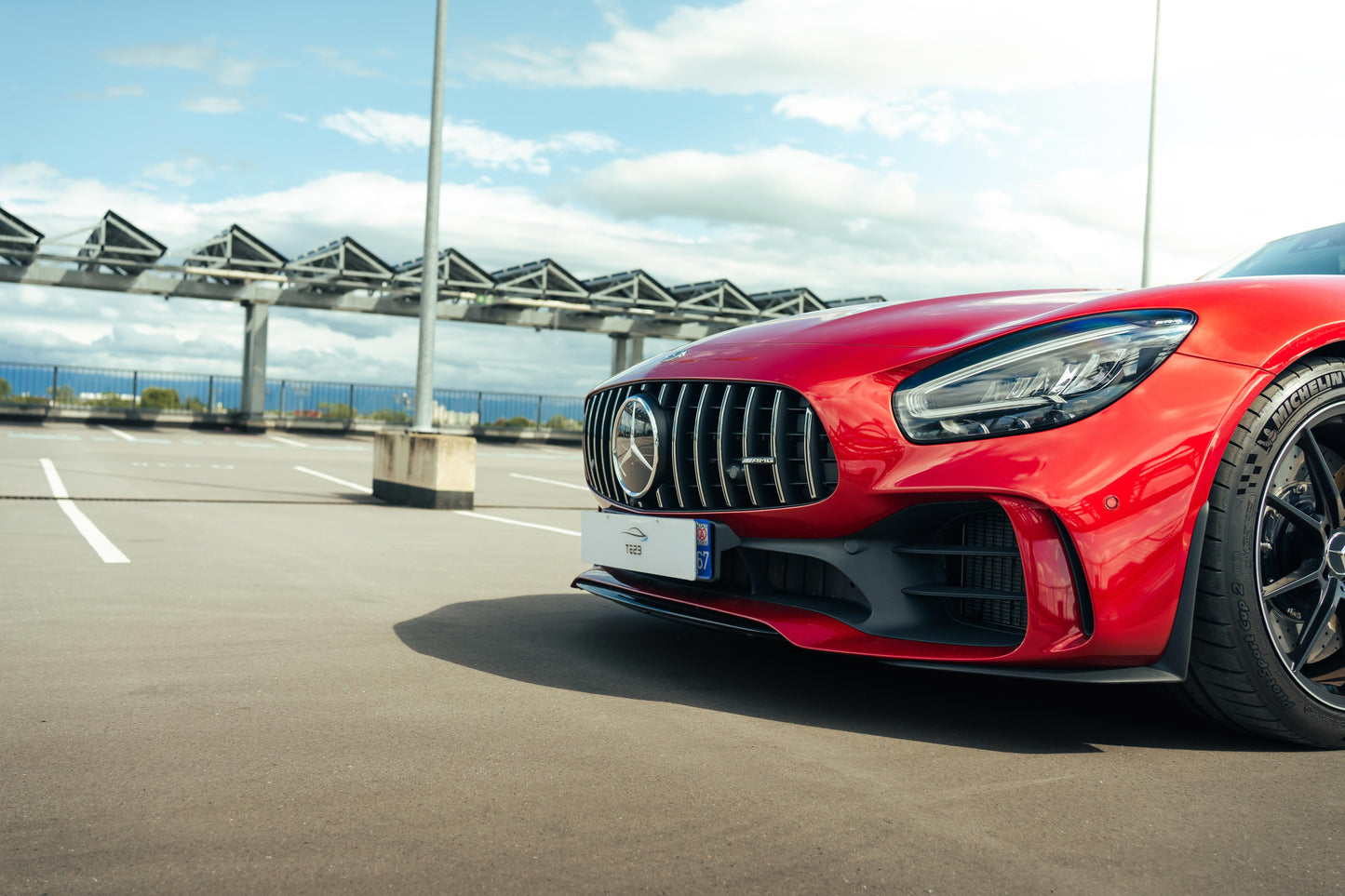 MERCEDES AMG GTR
