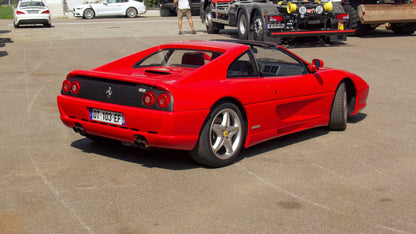 FERRARI F355