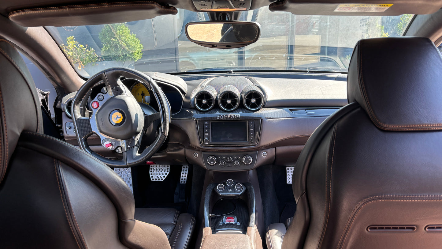 FERRARI FF