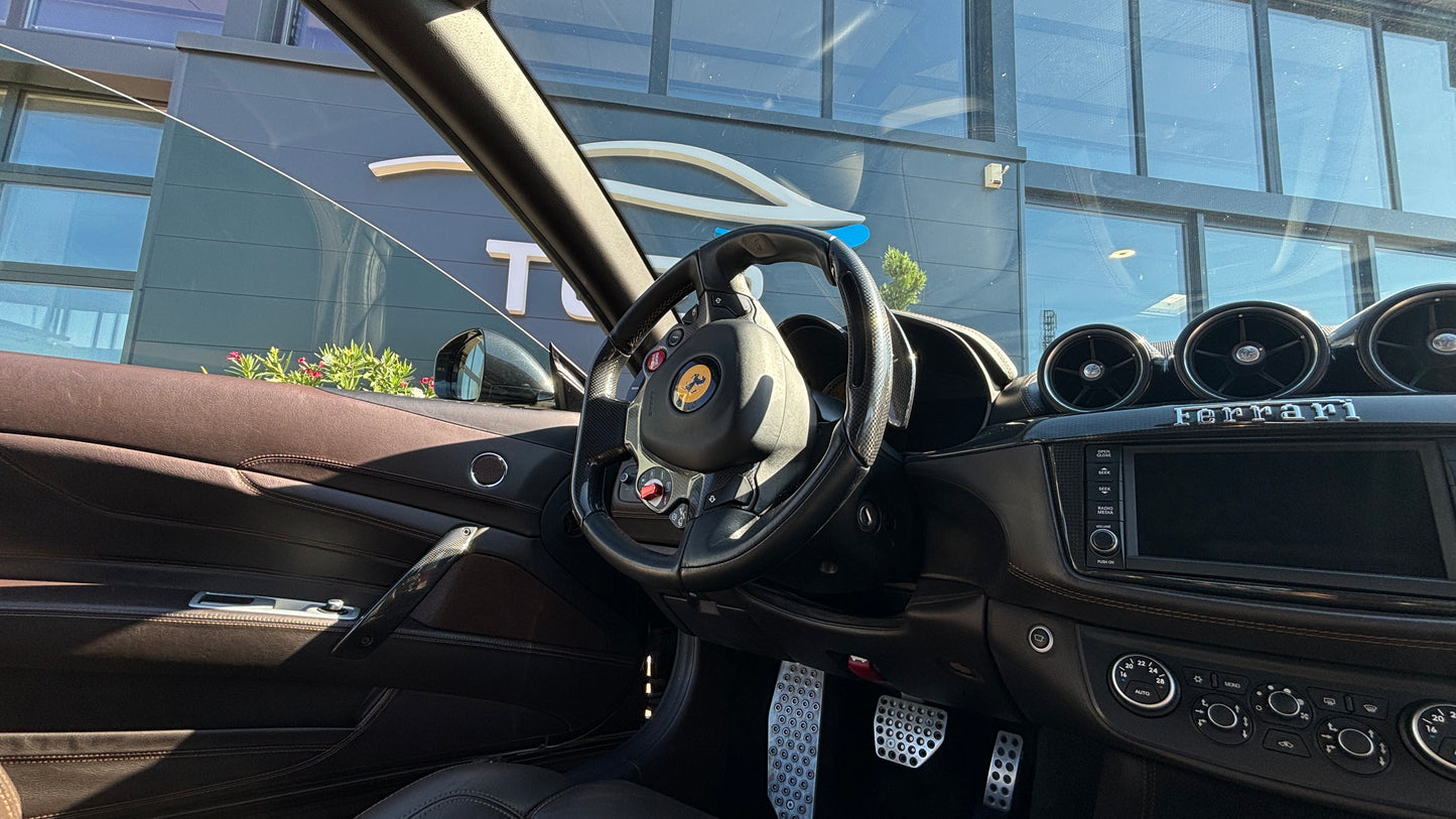 FERRARI FF