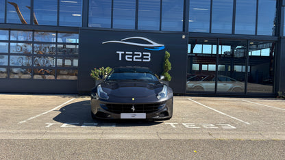 FERRARI FF