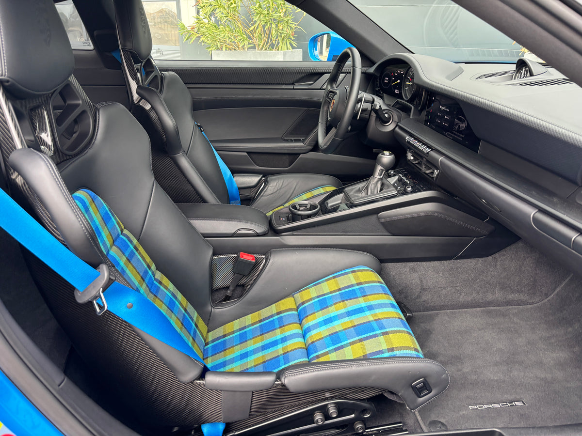 PORSCHE 992 GT3 TOURING "Échappement IPE"
