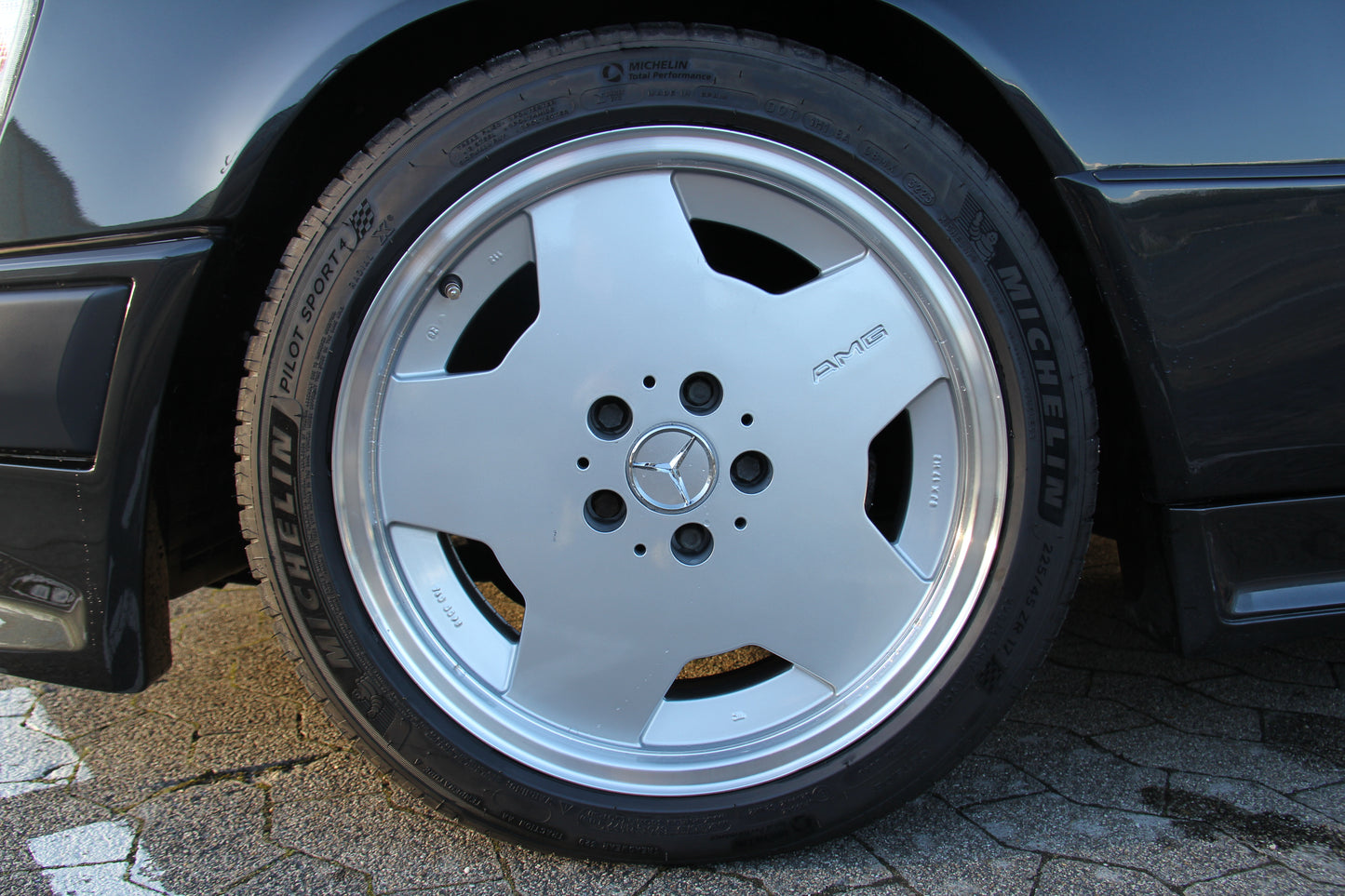 MERCEDES 300 AMG 3.4