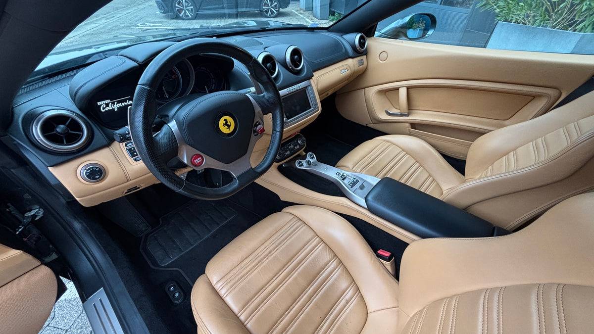 FERRARI CALIFORNIA