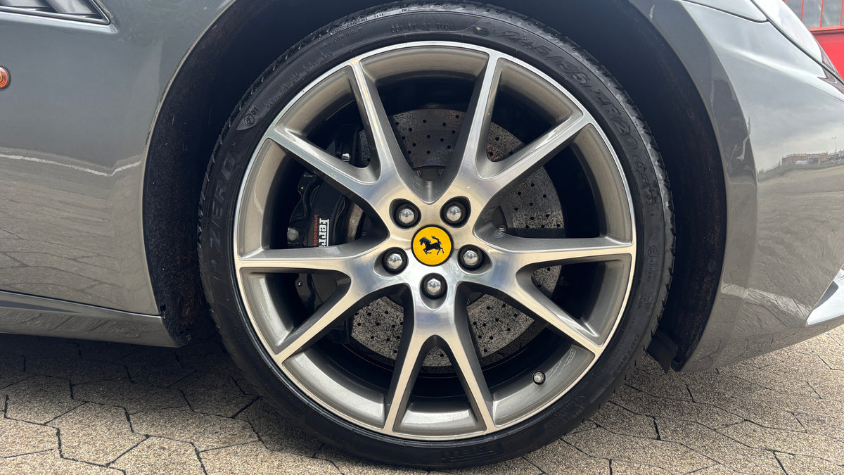 FERRARI CALIFORNIA