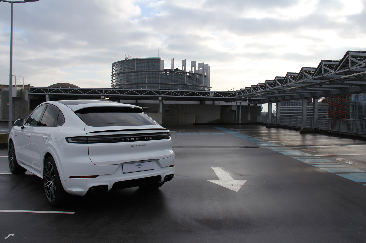 PORSCHE CAYENNE S-E HYBRID COUPE