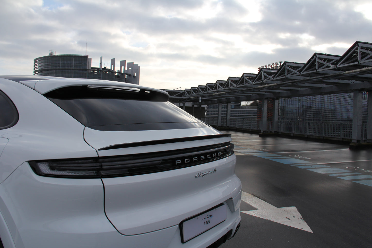 PORSCHE CAYENNE S-E HYBRID COUPE