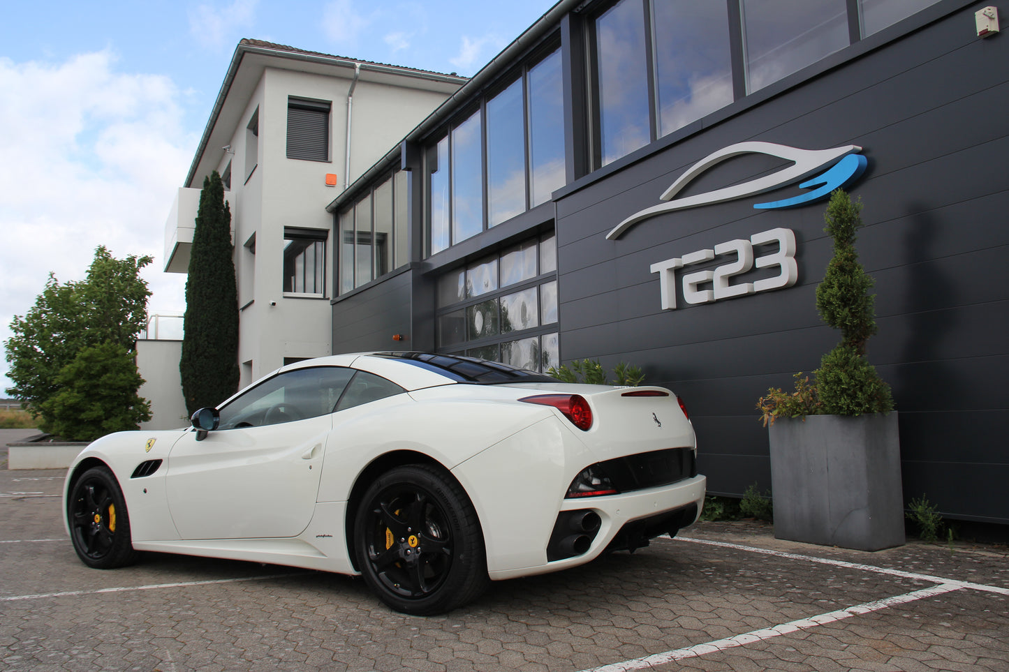 FERRARI CALIFORNIA